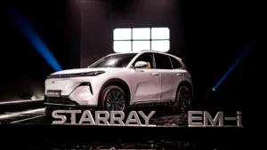 Geely Desafia Gigantes Japoneses com Híbrido i-HEV e IA Avançada no Brasil