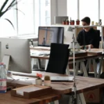 IA e o Futuro do Emprego Jovem no Brasil: Desafios e Oportunidades