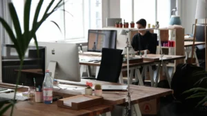 IA e o Futuro do Emprego Jovem no Brasil: Desafios e Oportunidades