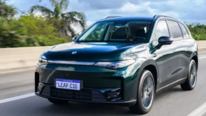 Revolução da Moto Elétrica Flex: Stellantis e Leapmotor Produzem no Brasil