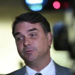 Deepfakes e IA: Desvendando a Manipulação Digital no Brasil